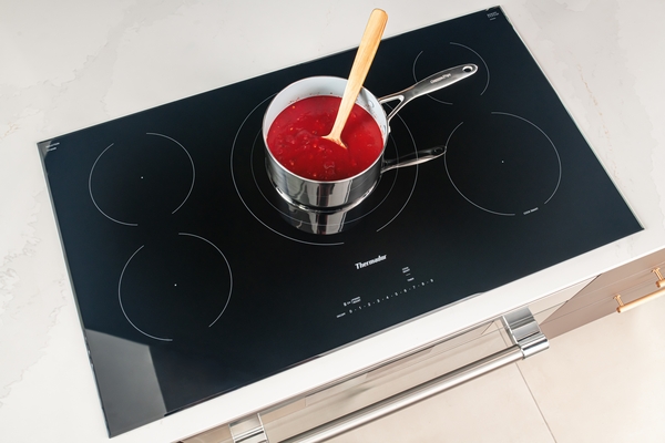 Model: CIT365BB | Thermador Heritage®, Induction Cooktop, 36'', Without Frame