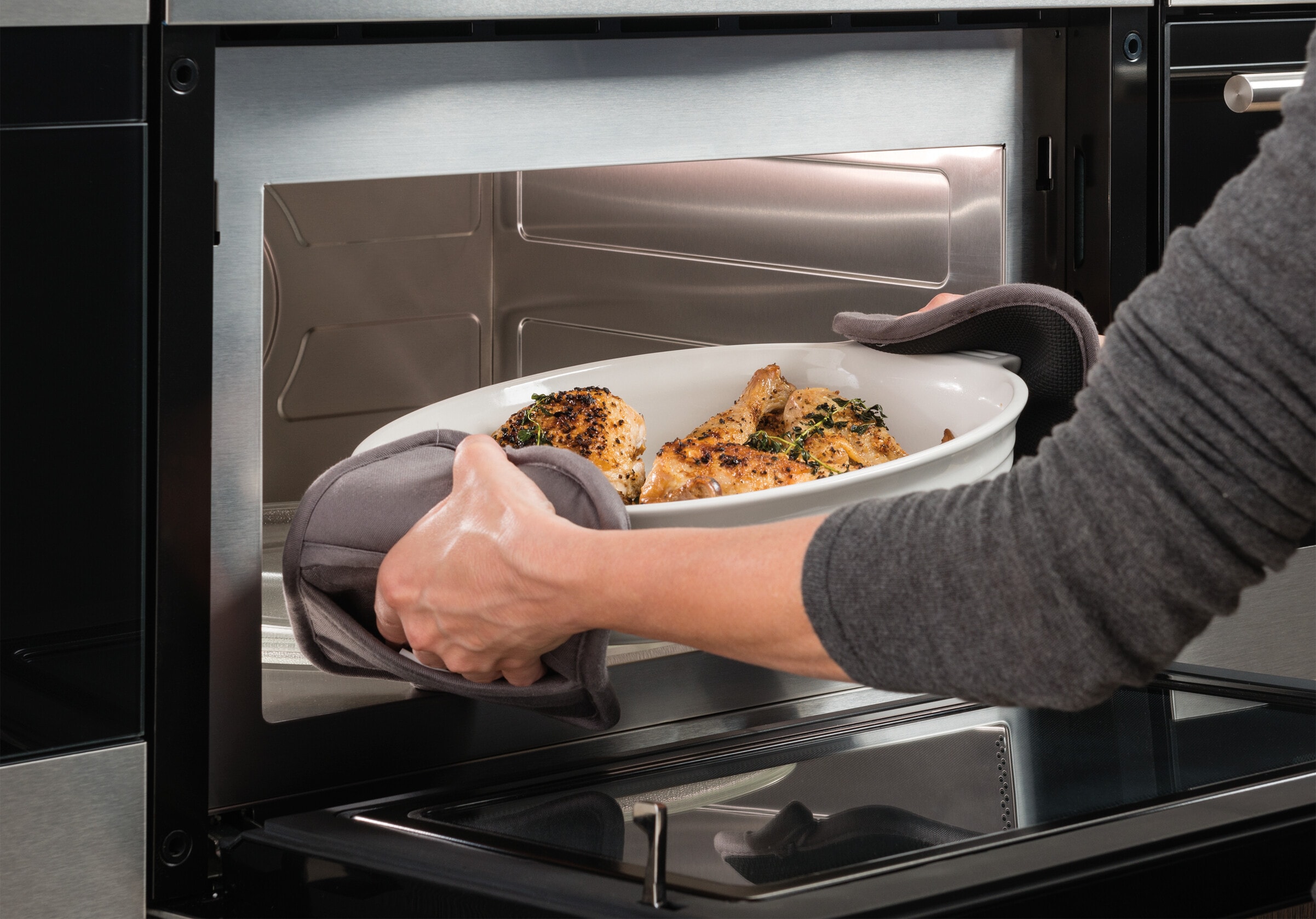 Wolf Built In Microwaves Microwave MDD2450TE/S/T | Shore Appliance