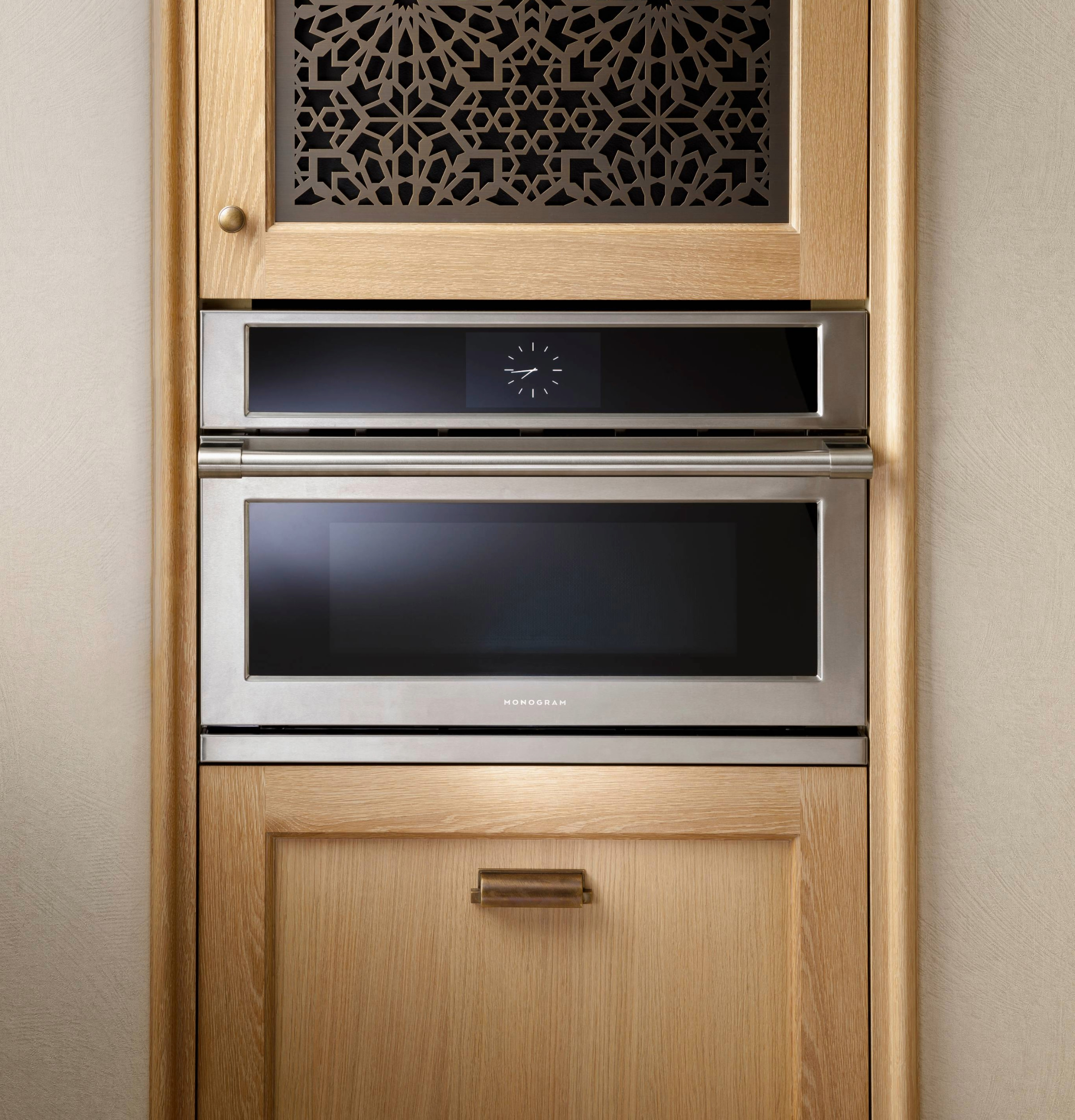 Monogram Statement Wall Oven - Thumbnail 4