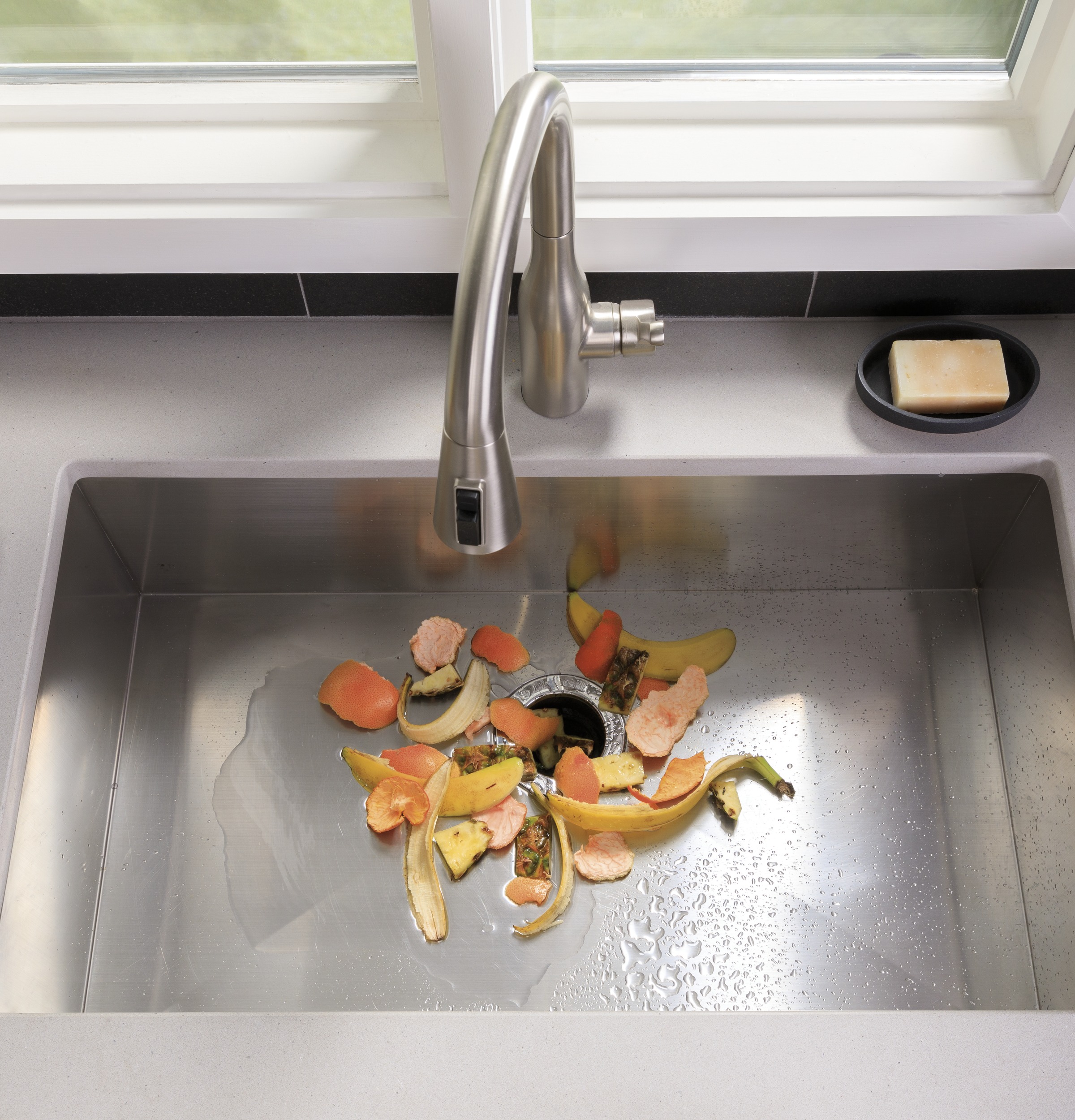GE GFC1020N Garbage Disposer - Thumbnail 3