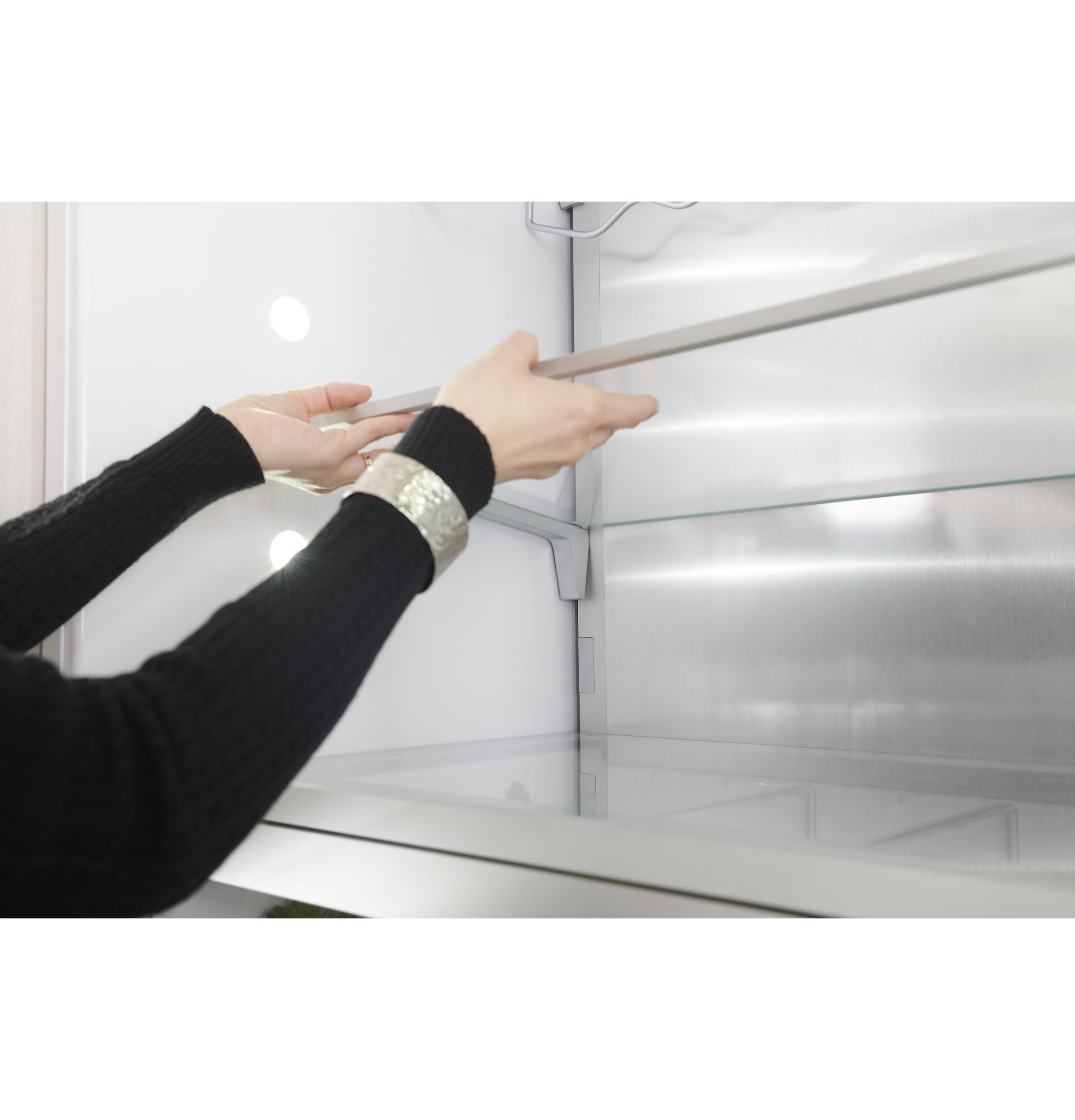Monogram - ZIC303NPPII - Monogram 30