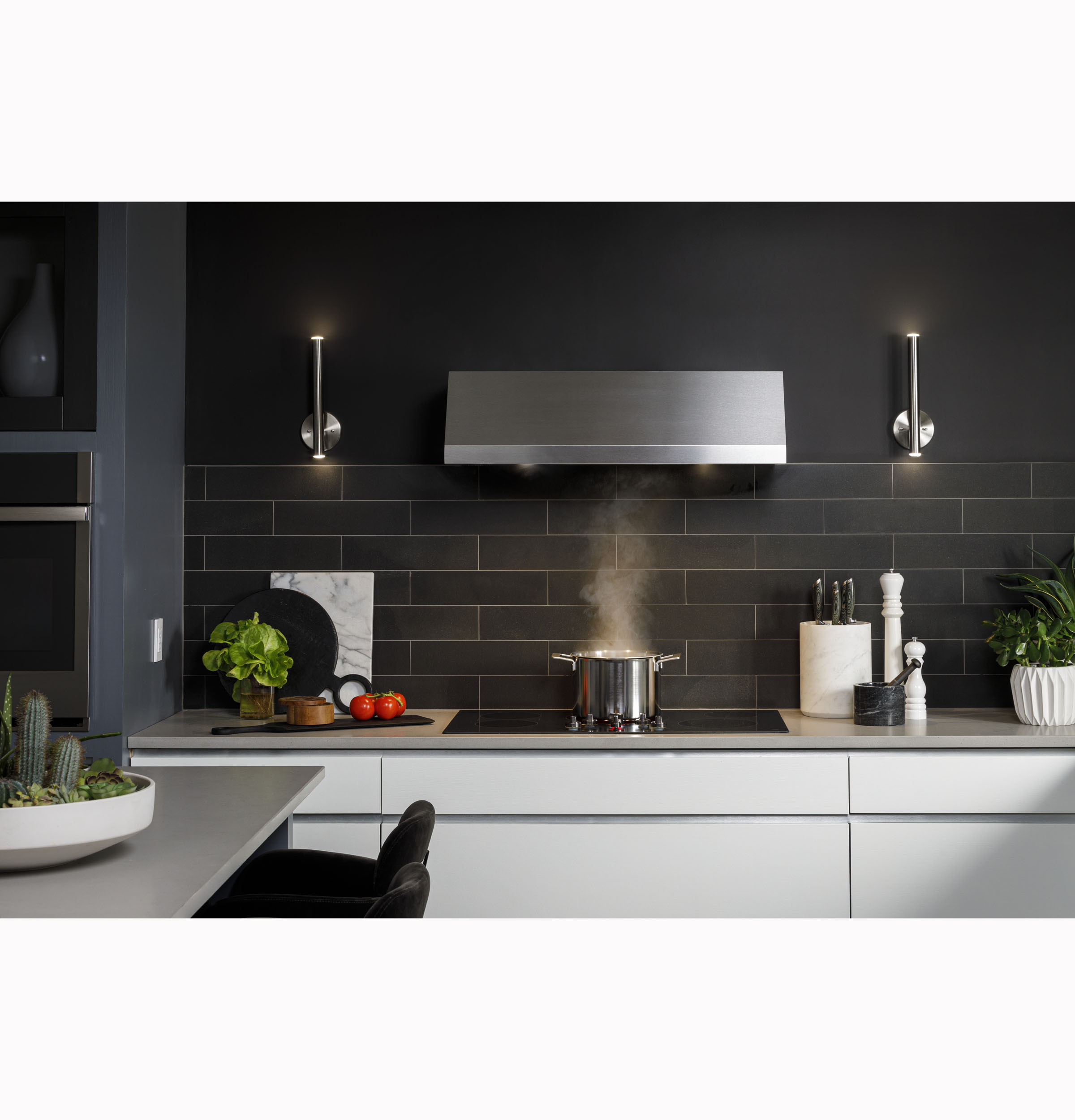 GE Profile Commercial Style Hood - Thumbnail 2