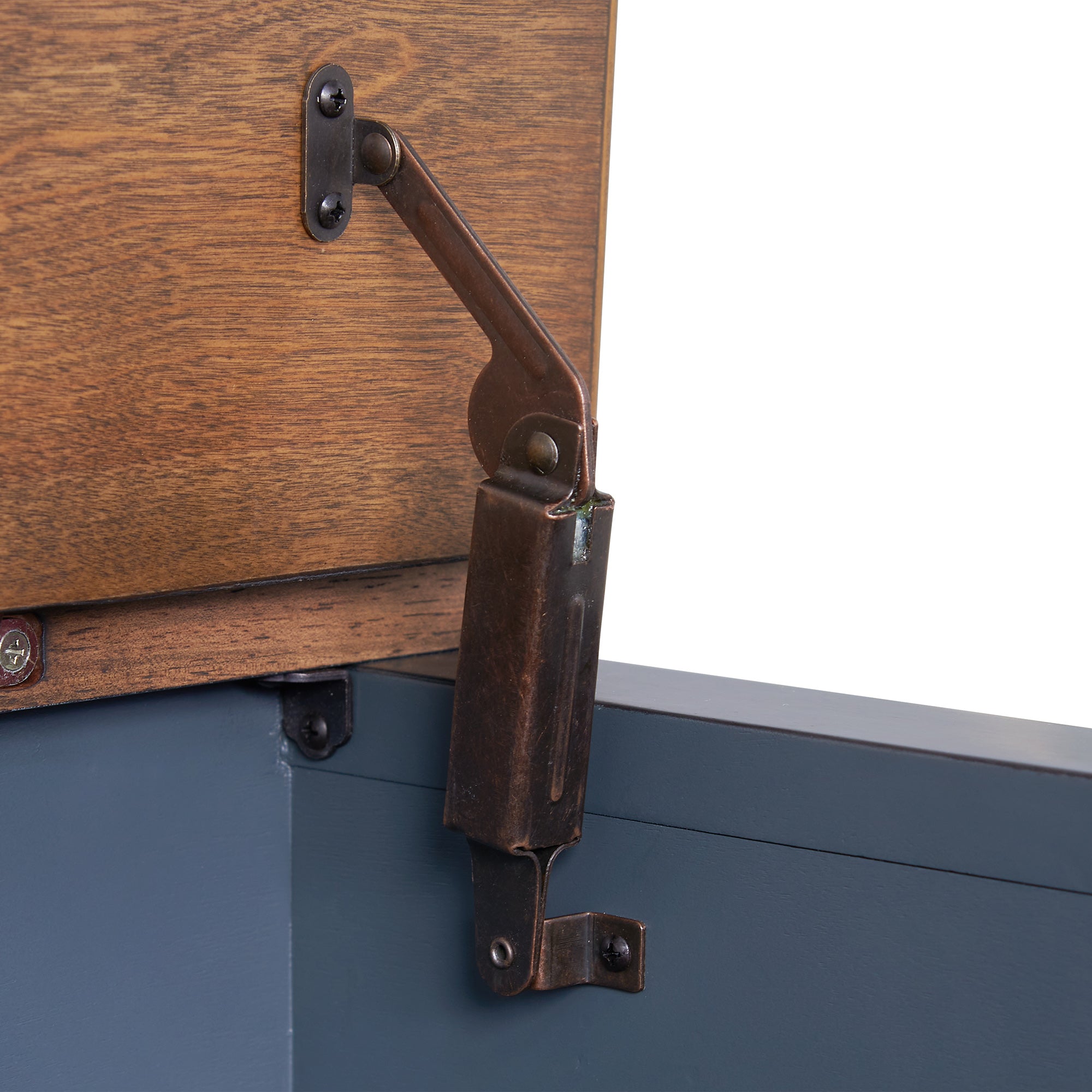Legends Furniture Americana Lift Cocktail Table - Thumbnail 4
