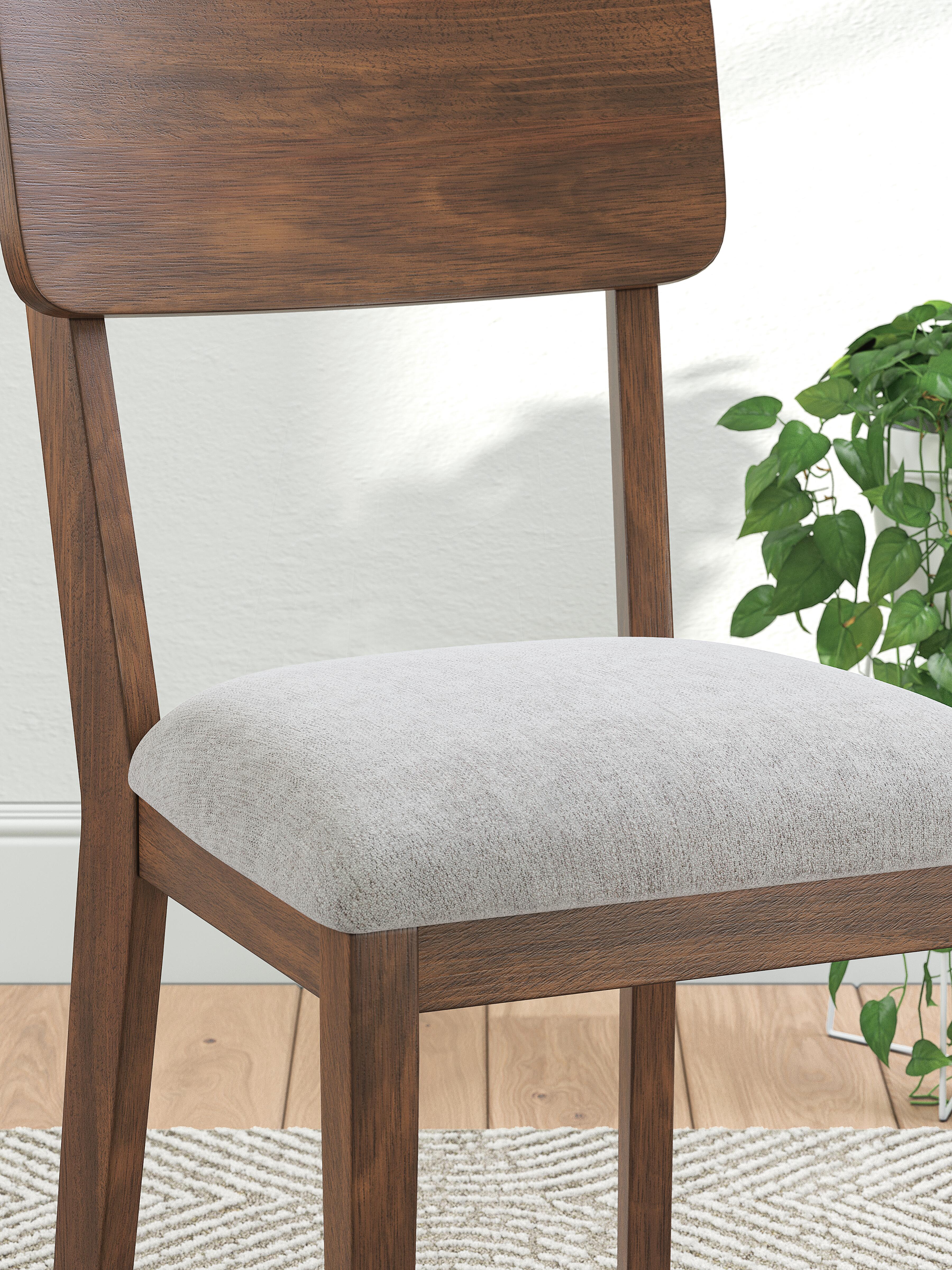 Signature Design by Ashley - D609-07 - Lyncott Dining Chair-D609