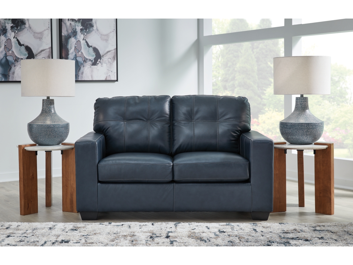 Signature Design by Ashley Santorine Loveseat