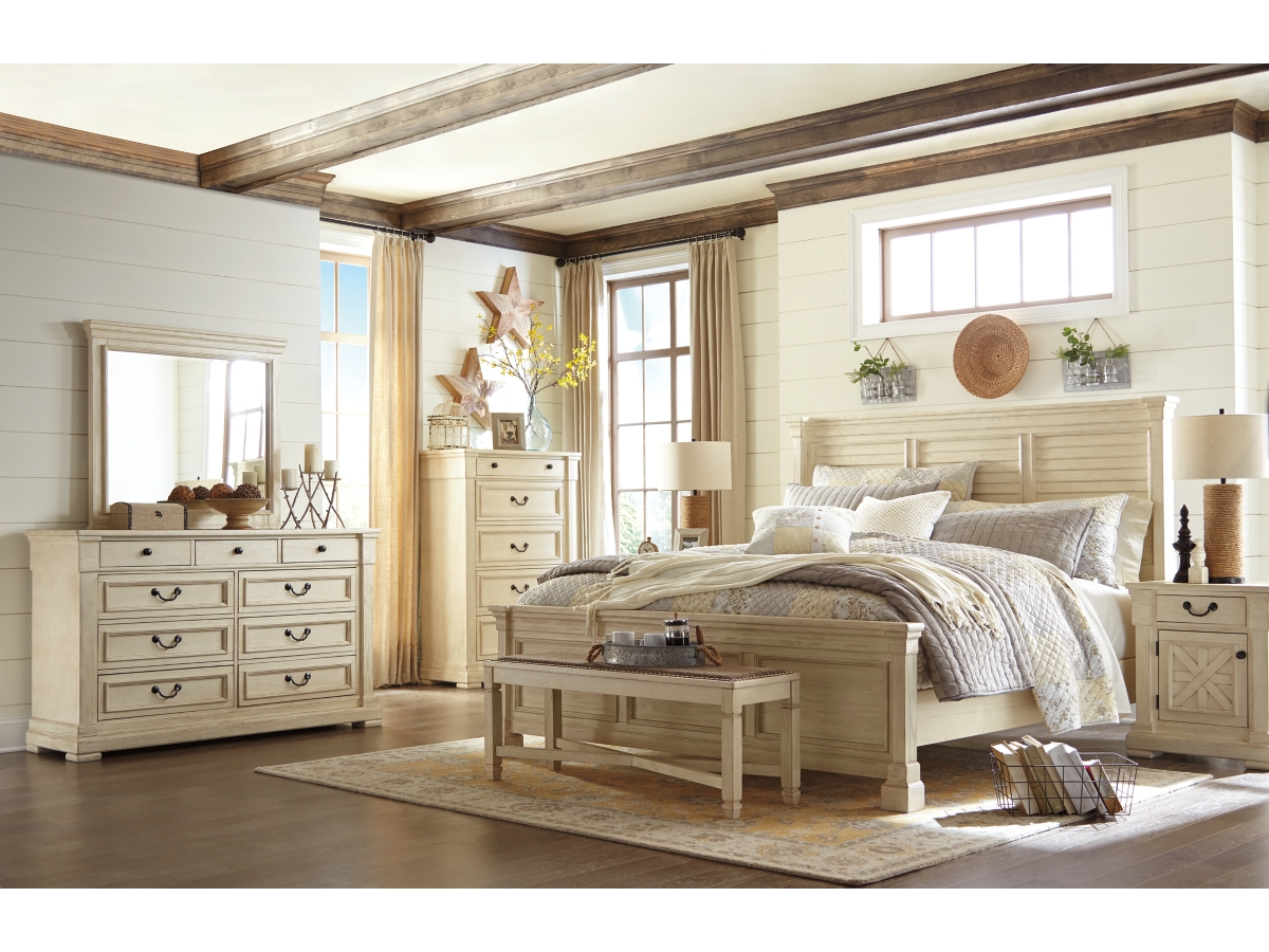 Signature Design by Ashley Bolanburg Queen Panel Bed with Mirrored Dresser - Queen