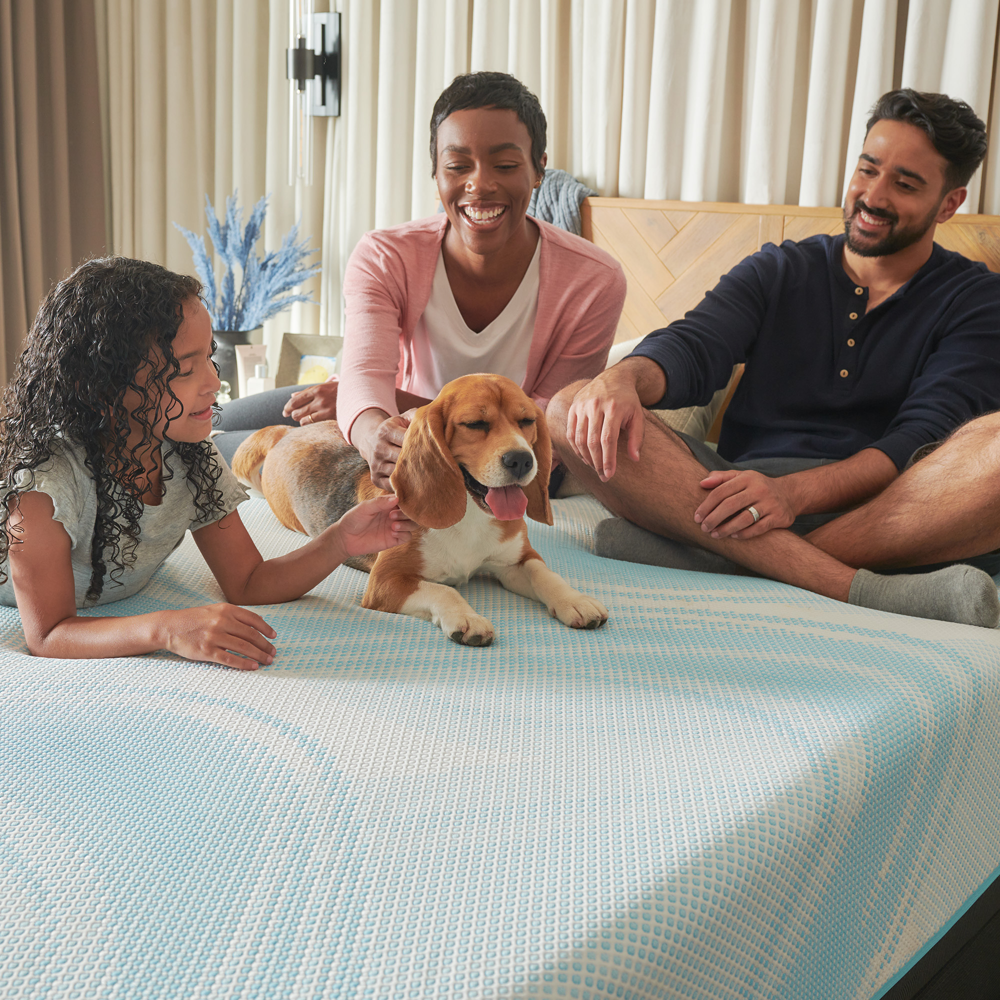 Model: 10238251 | Tempur-pedic Tempur-LuxeBreeze® Medium Hybrid Queen