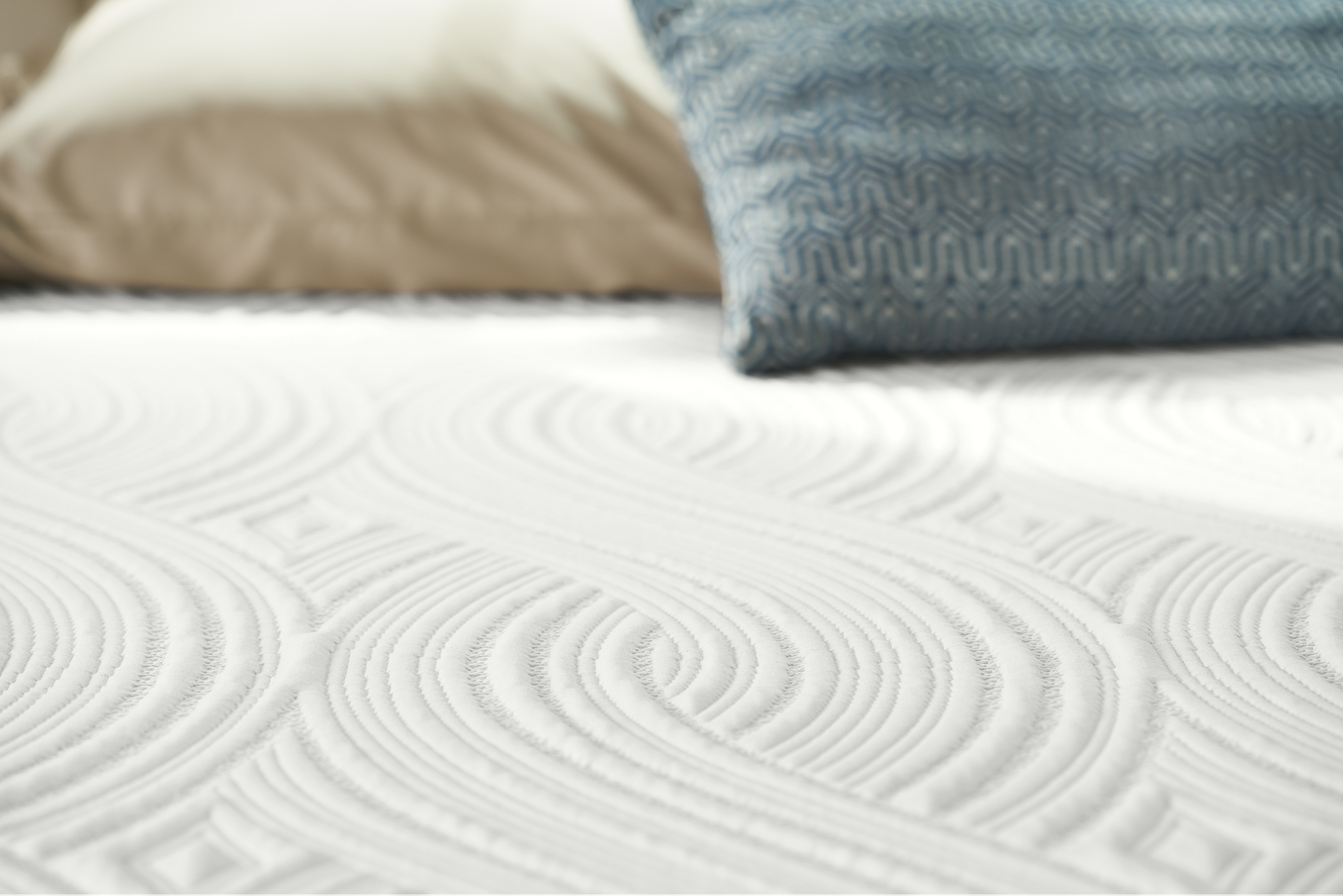 Model: 52073951 | Sealy Conform Wondrous Ultra Plush Queen