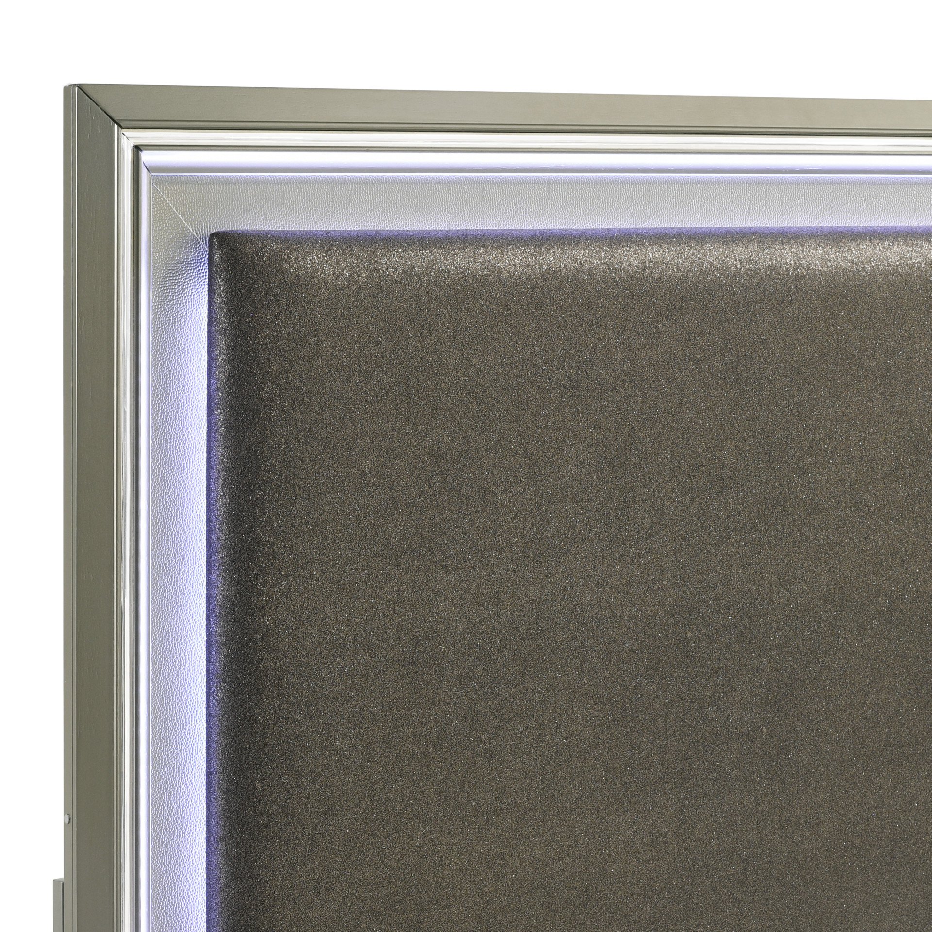 New Classic Home Furnishings Lumina 6/6-6/0 Ek/Wk Lighted Headboard- Silver