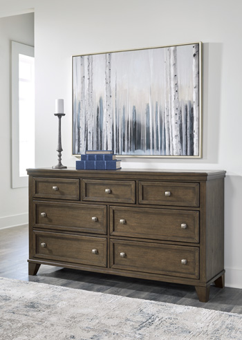 Benchcraft Shawbeck Dresser