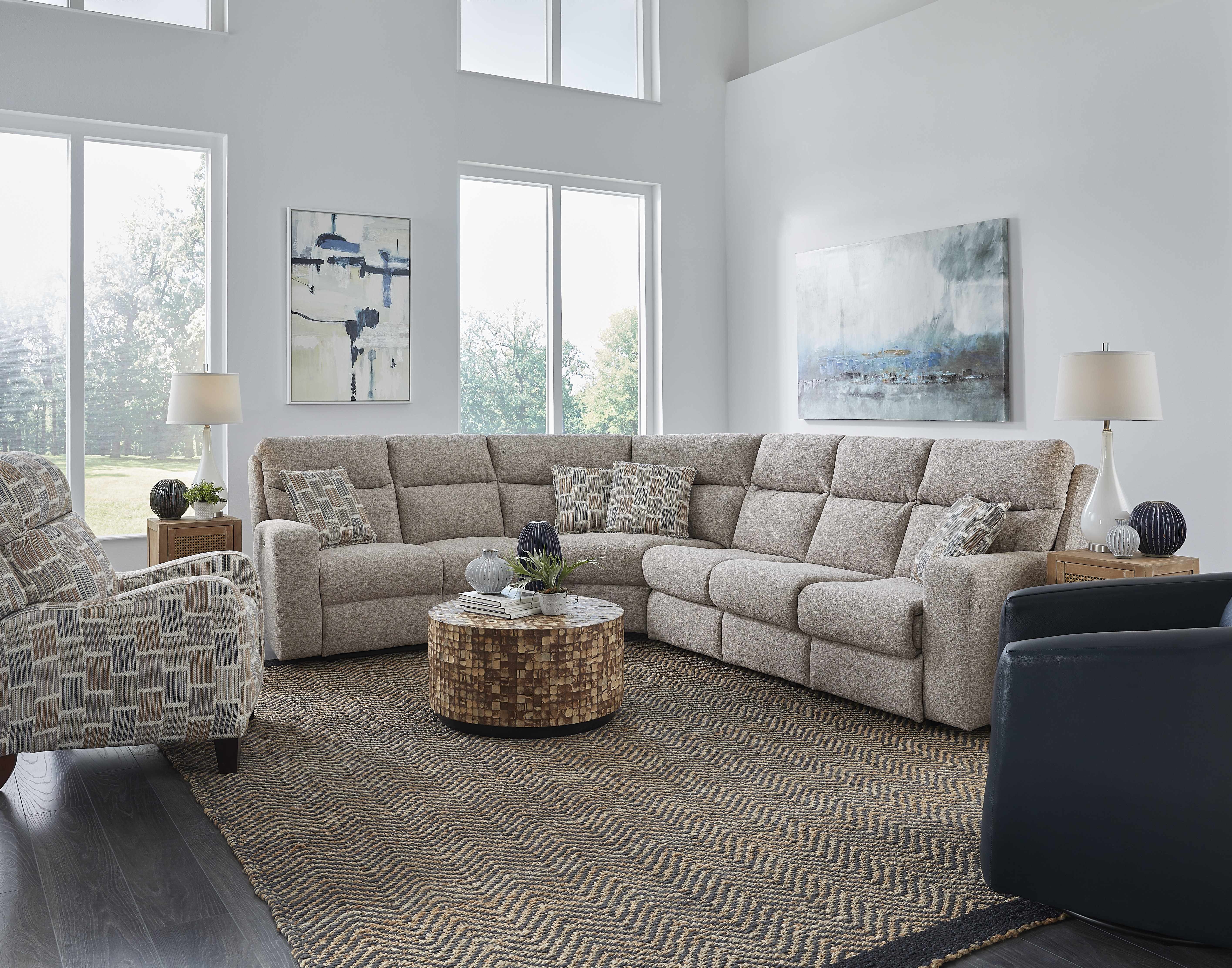 Southern Motion Triple Power RAF Console Loveseat (2 recliners)