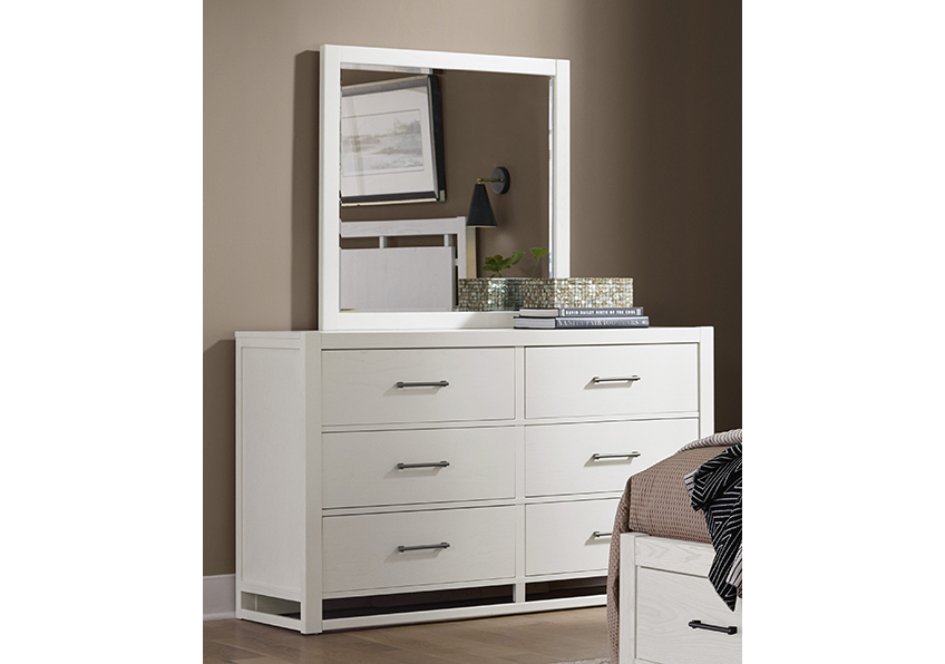 Vaughan-Bassett Dresser - 6 Drwr