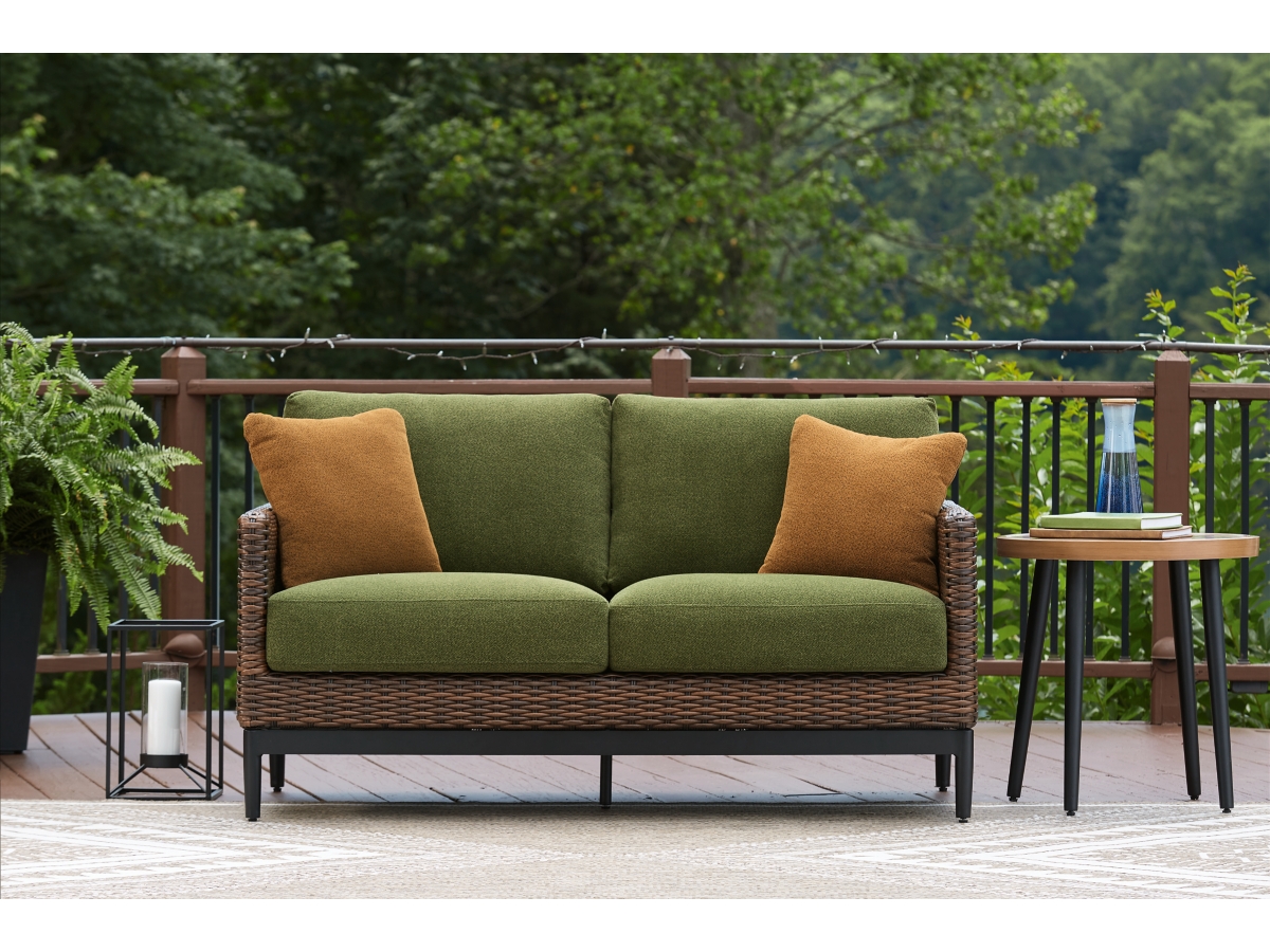 Signature Design by Ashley Horizon Hall Loveseat w/Cushion
