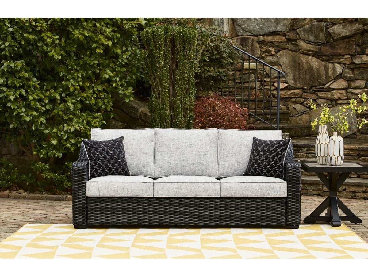 Signature Design by Ashley Beachcroft Sofa with Cushion