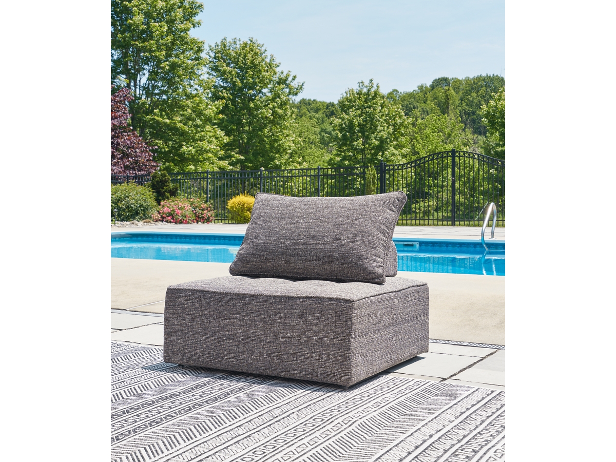 Signature Design by Ashley Bree Zee Lounge Chair w/Cushion