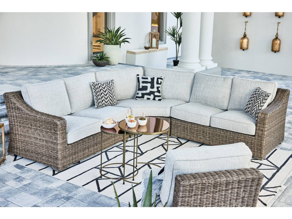 Model: P791P6 | Signature Design by Ashley Beachcroft 3-Piece Outdoor Sectional