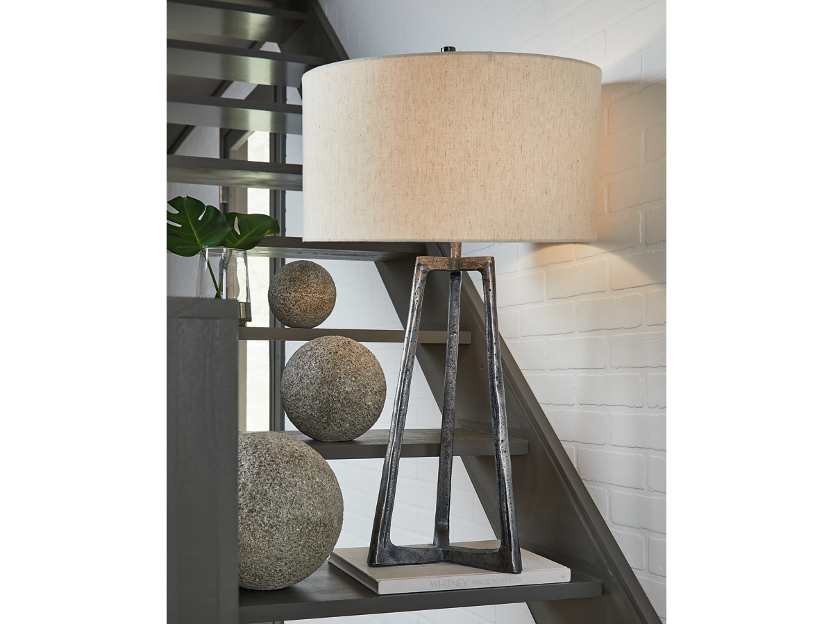 Signature Design by Ashley Ryandale Table Lamp