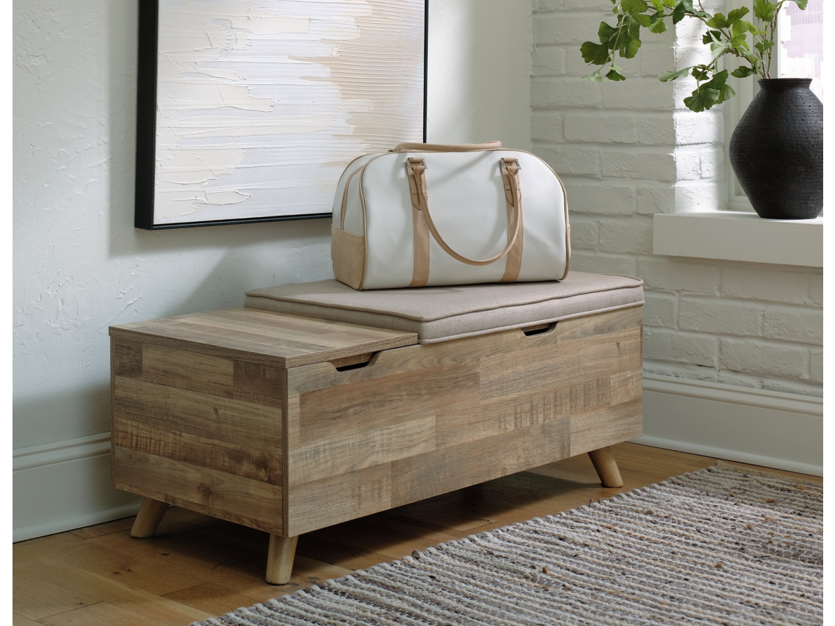 Signature Design by Ashley Gerdanet Storage Bench