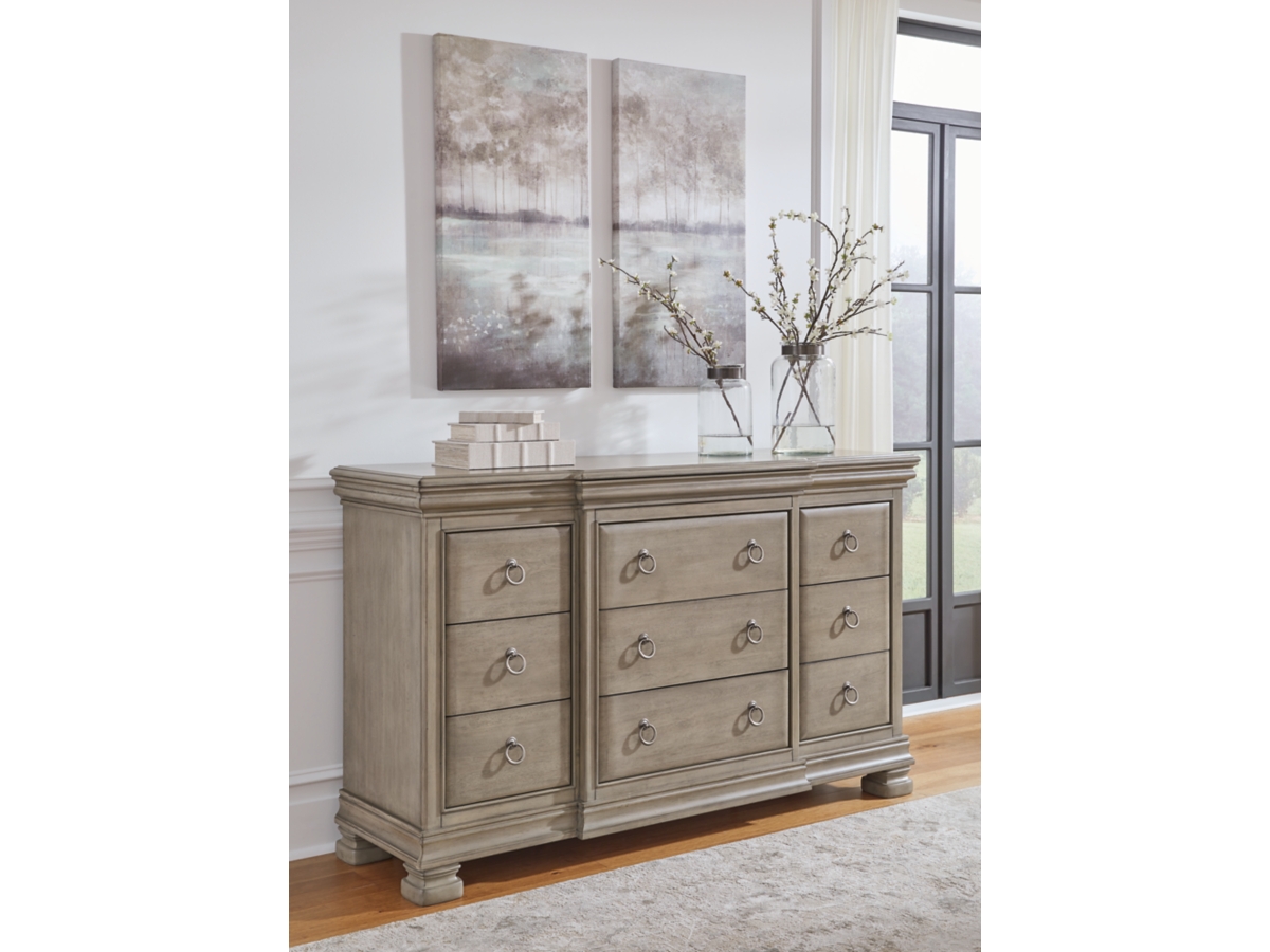 Signature Design by Ashley Lexorne Dresser