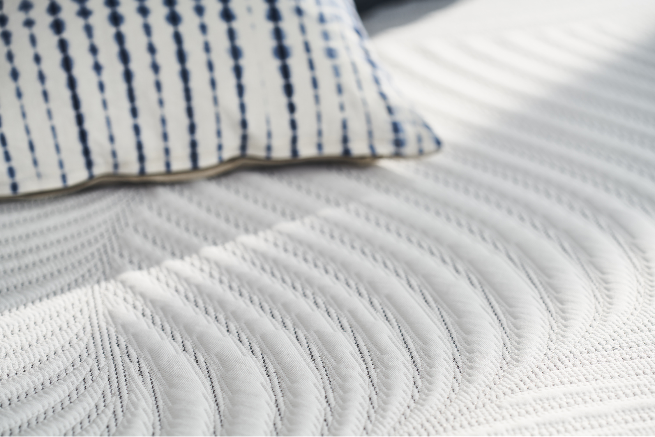 Model: 52073132 | Sealy Conform Treat Cushion Firm Split King