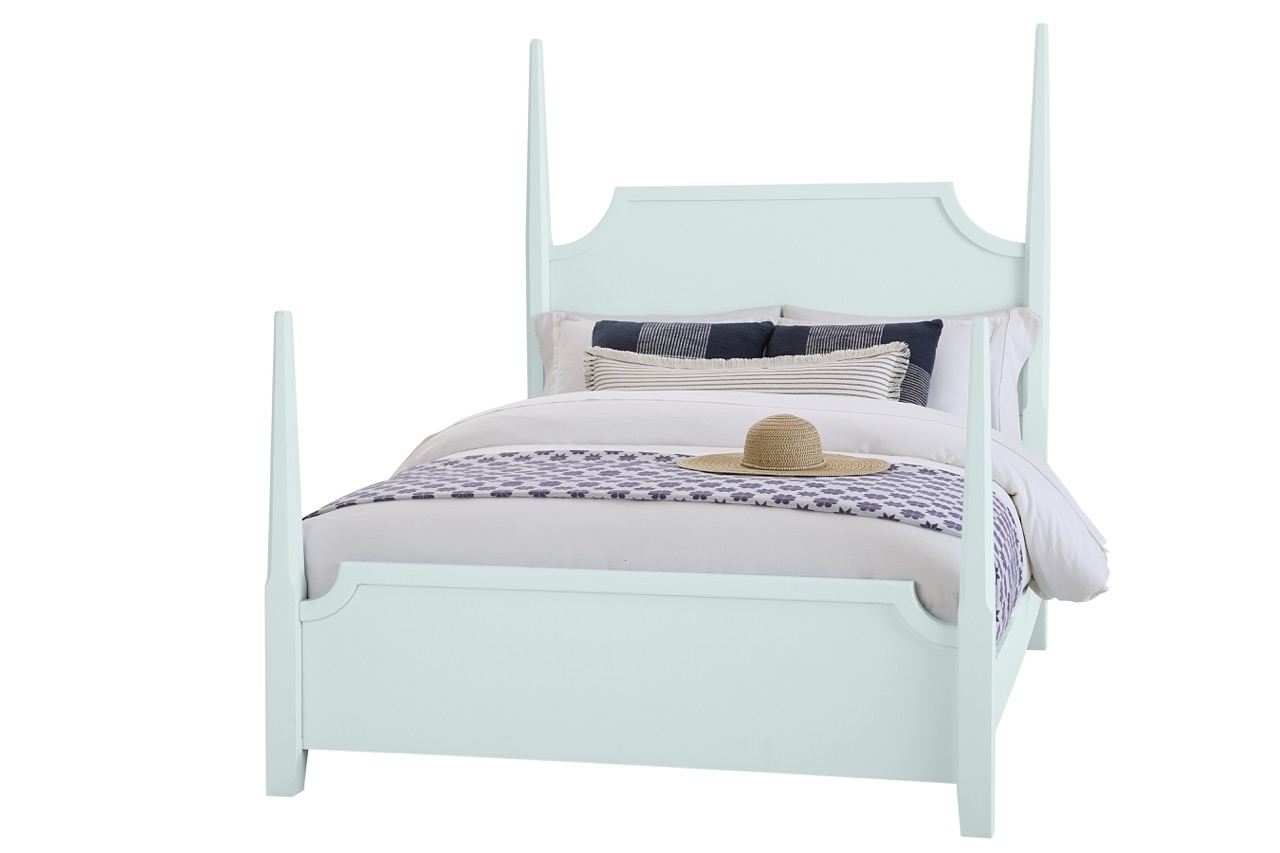 Vaughan-Bassett Cal King Pencil Poster Bed