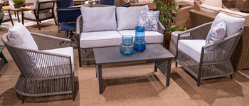 Signature Design by Ashley Bridges Beach Love/Chairs/Table Set (4/CN)